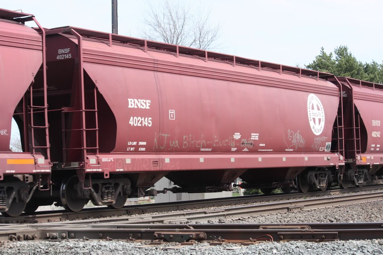 BNSF 402145