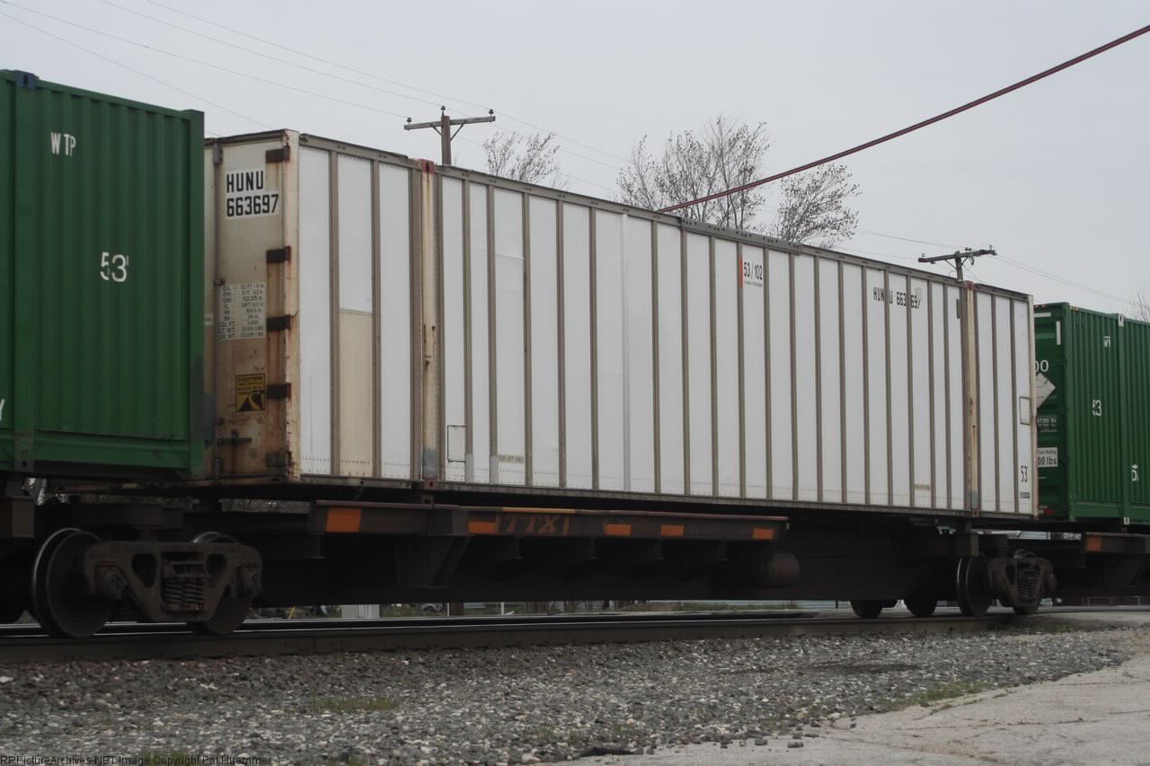 HUNU 663697