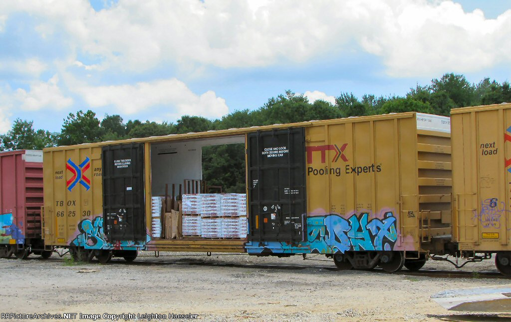 TBOX 662530 unloading