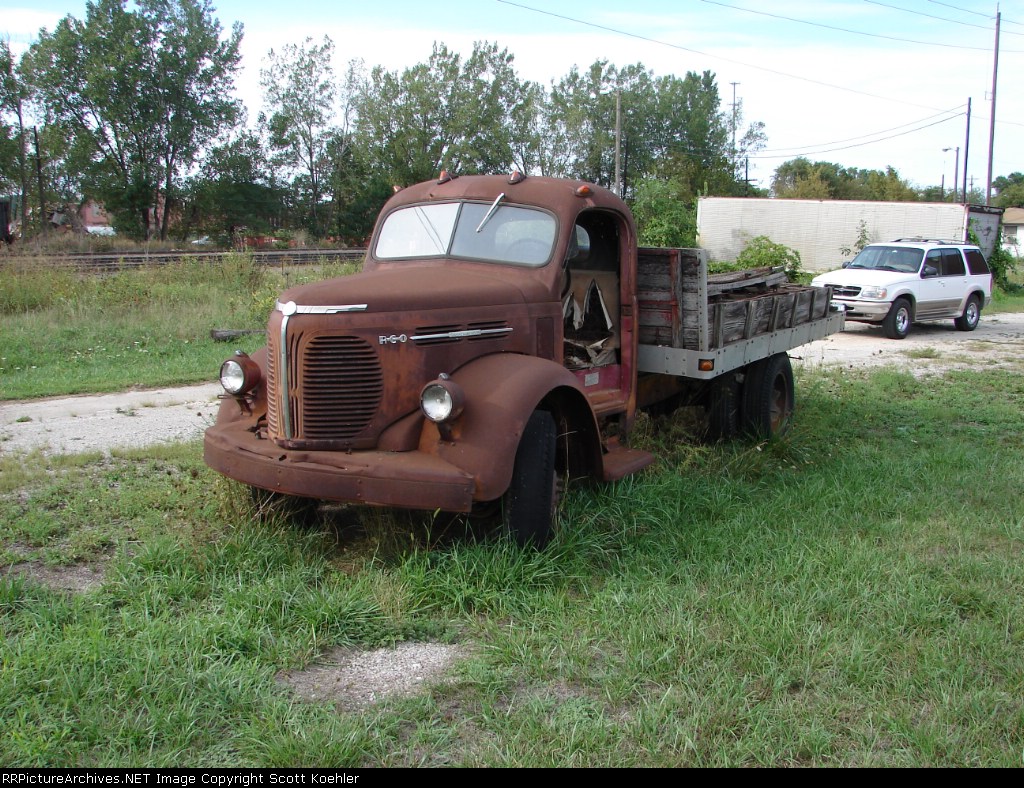 looks like 2006 moeels r in  lol