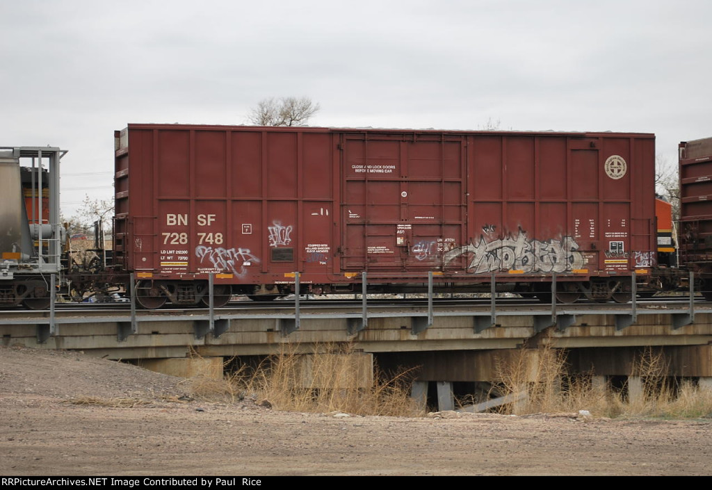 BNSF 728748