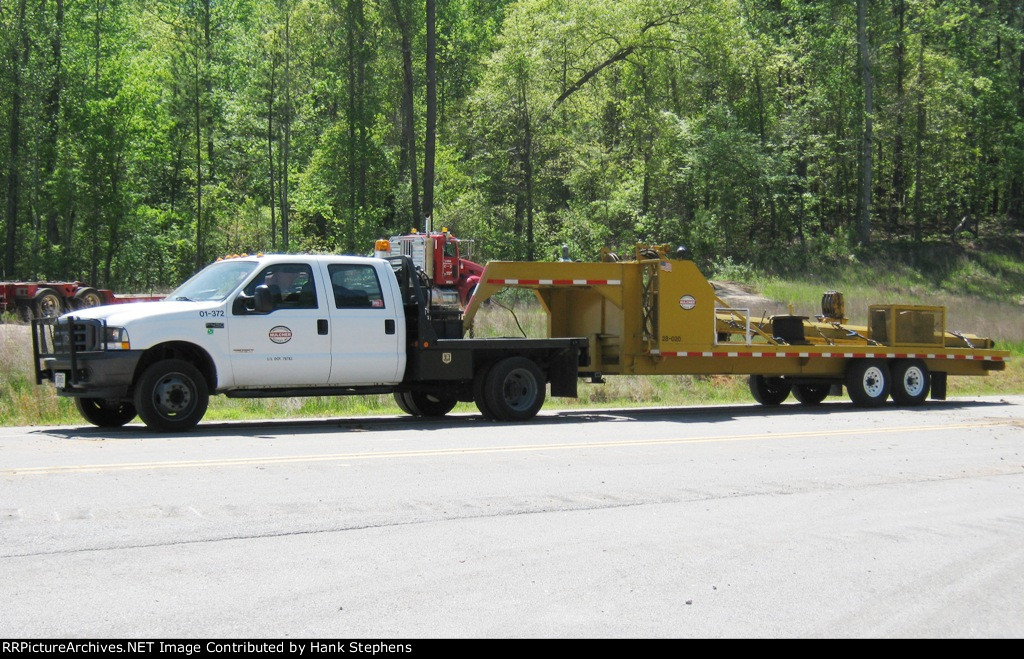 Utilco Mantis crane setup and support equipment for derailment cleanup in 2011 on CSX AWP-WofA 