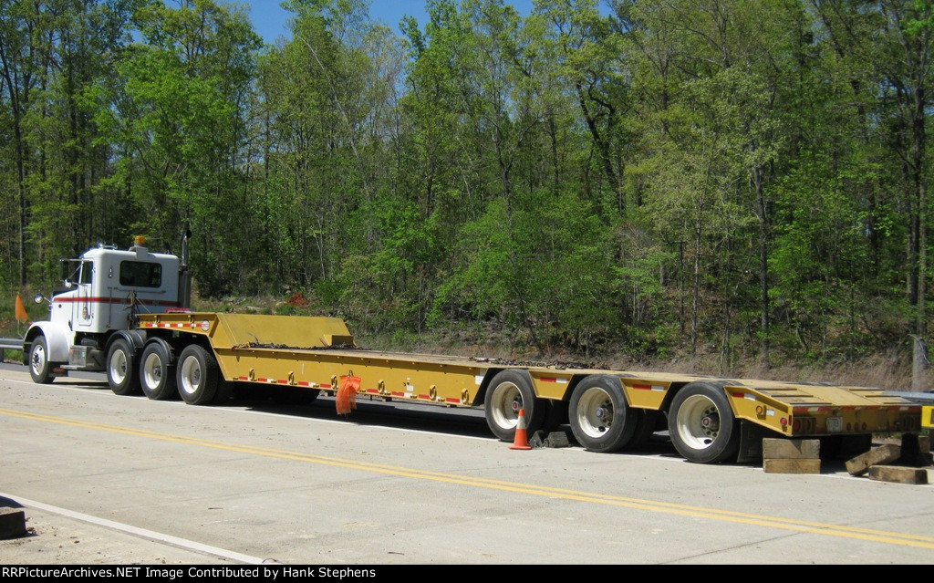 Derailment Services Equipment responding to CSX Derailment on AWP-WofA