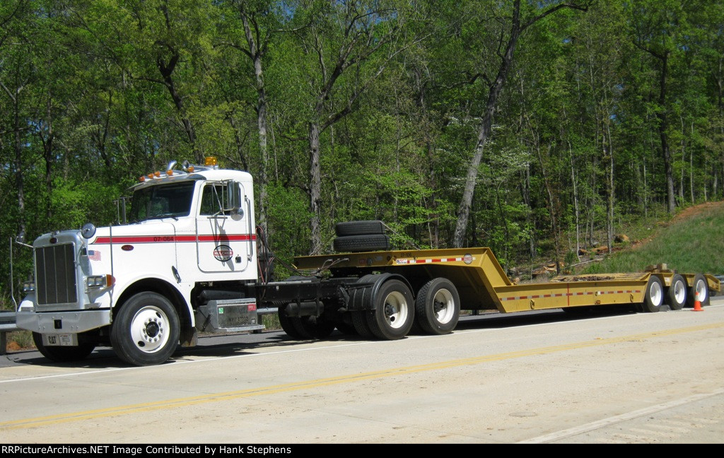 Derailment Services Equipment responding to CSX Derailment on AWP-WofA