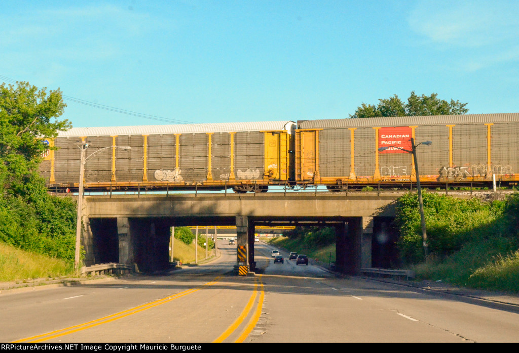 TTGX UP and CP Autoracks