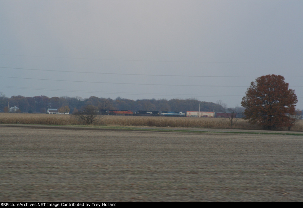 NS, BNSF, NS GMTX Lashup