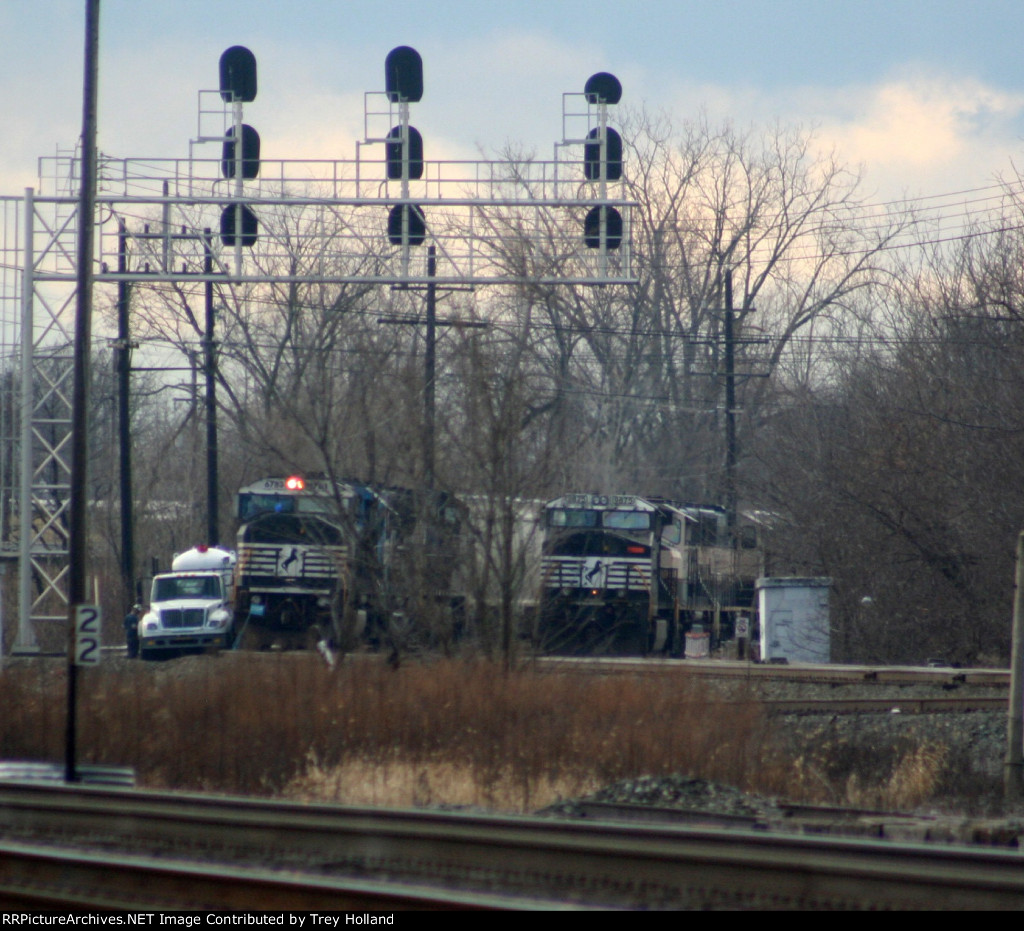 2 BNSF Executive Mac's