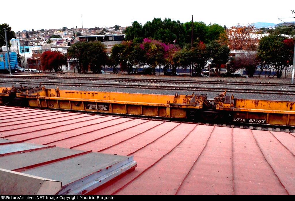DTTX Empty Double Stack Car "E" Unit