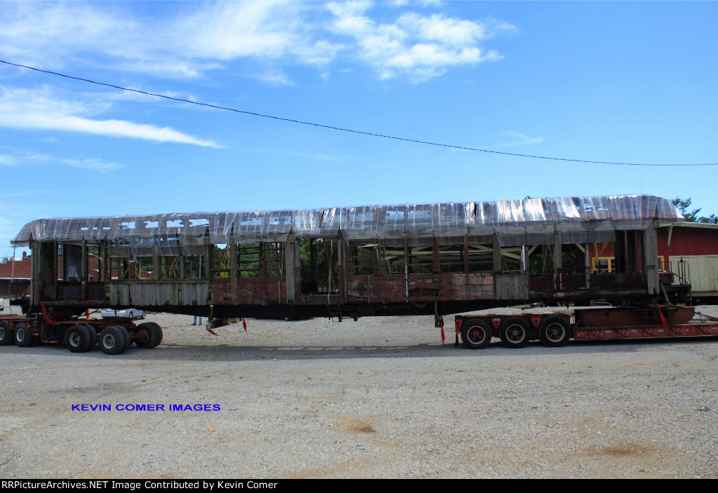 Glasgow Railway/L&N 'Jim Crow' Combine 109 rolls out of Glasgow Yard for the last time