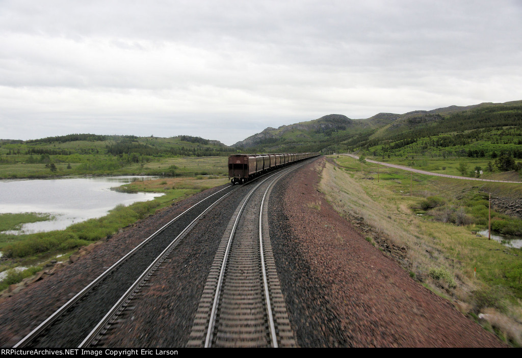 Grain train to the left US2 to the right