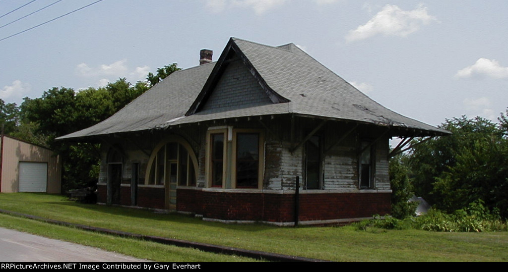 Veedersburg NKP depot