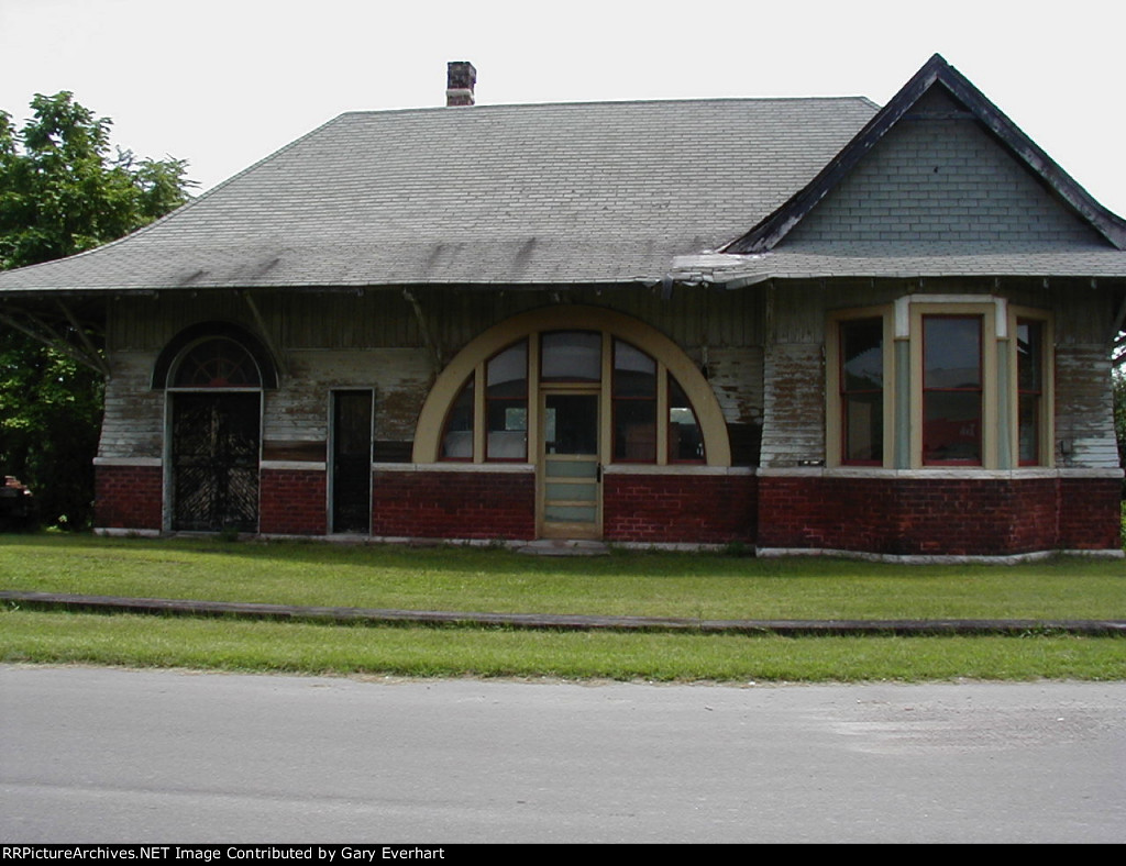Veedersburg NKP depot