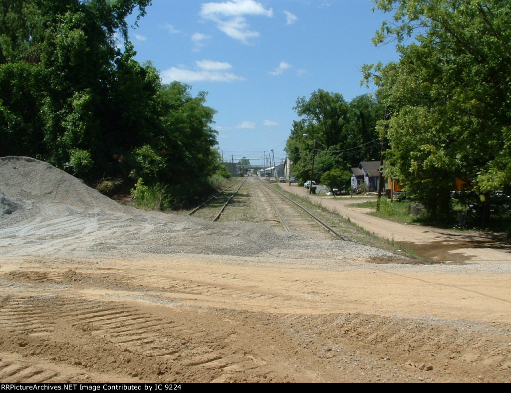 Looking south inside Anderson Tully levee at Ford Street
