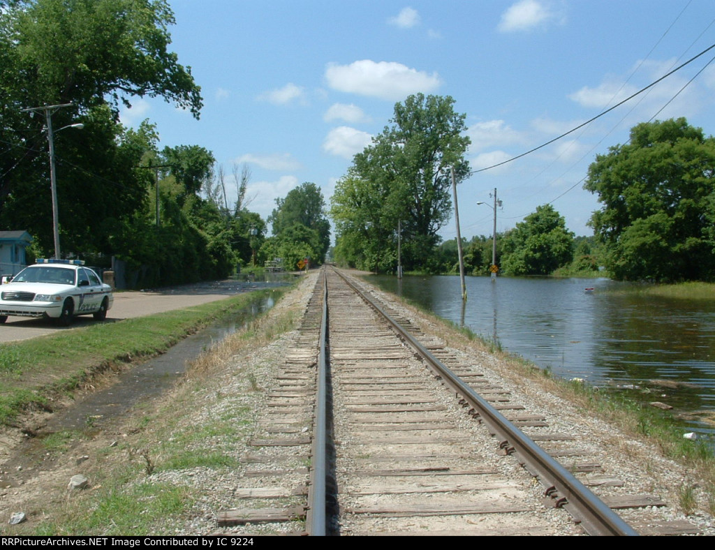 Looking south at Kings, Mississippi