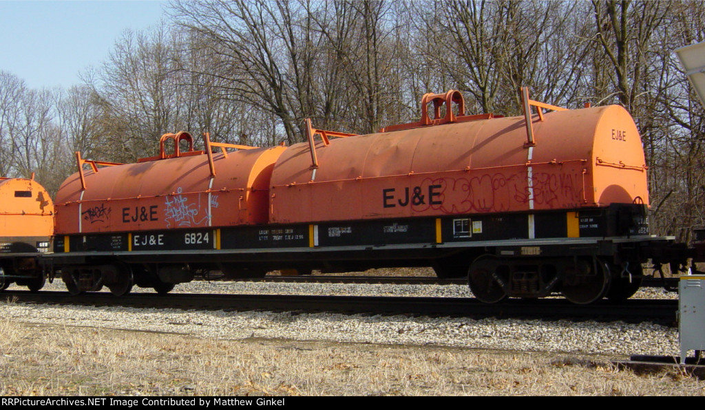 EJ&E 6824