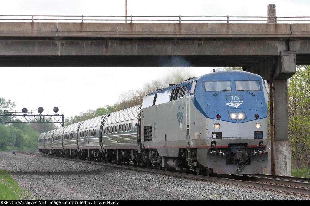 Amtrak 175