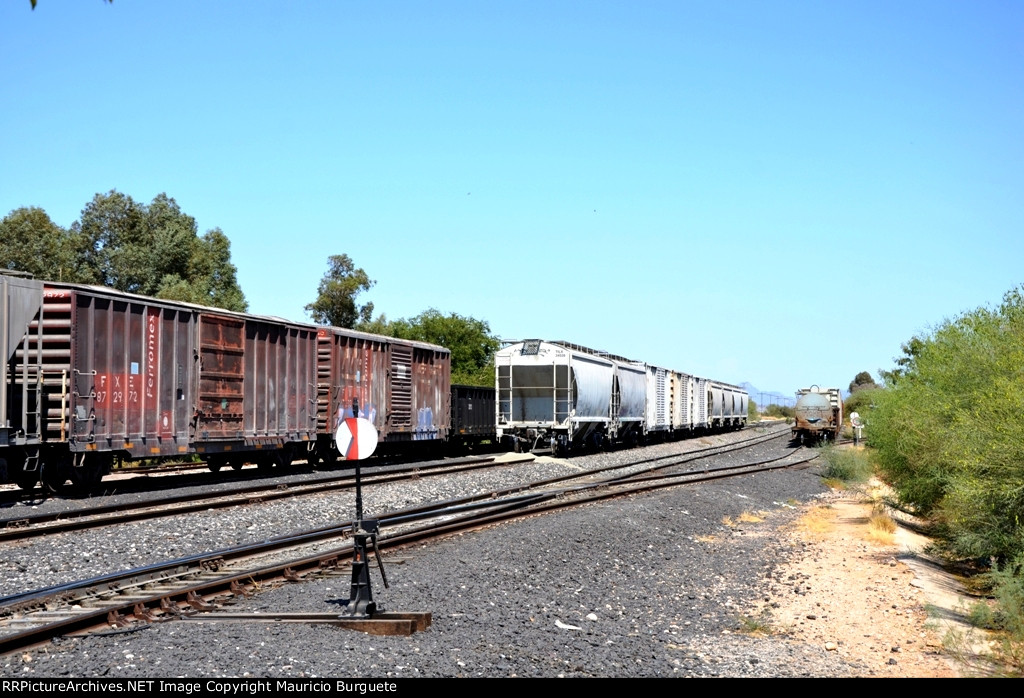 Hermosillo's Industrial zone yard