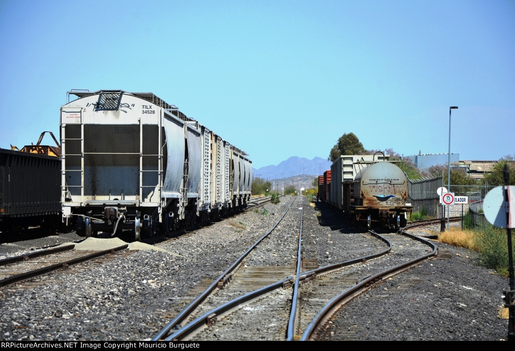 Hermosillo's Industrial zone yard