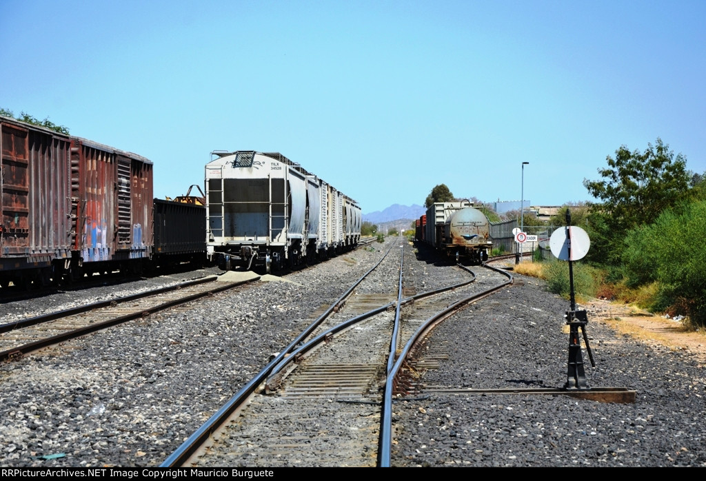 Hermosillo's Industrial zone yard