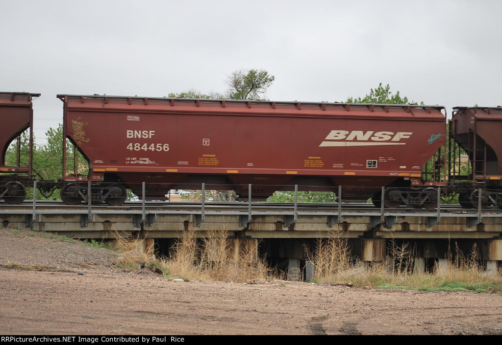 BNSF 484456