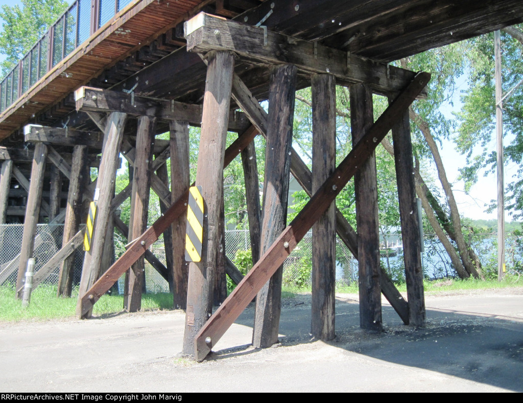 Ex GN Bridge over Seton Channel