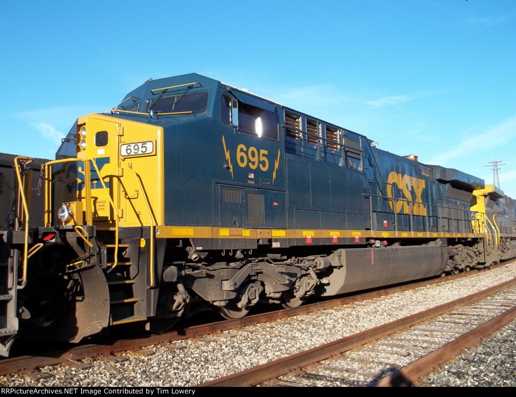 CSX CW60AC 695