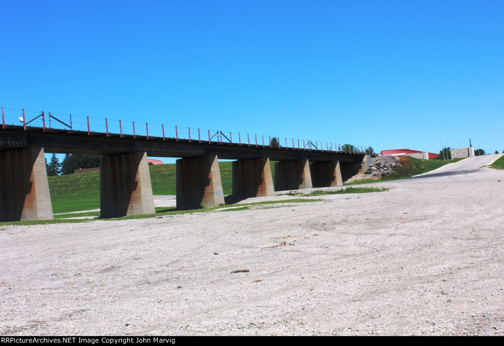 BNSF's Bridge over the Red River Of The North