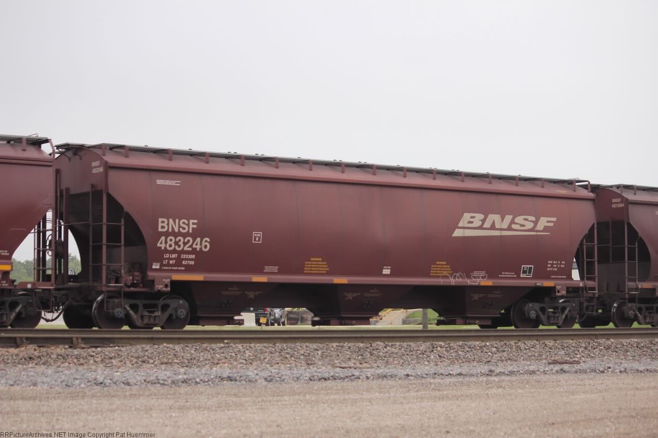 BNSF 483246