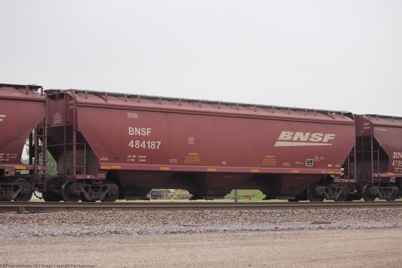 BNSF 484187