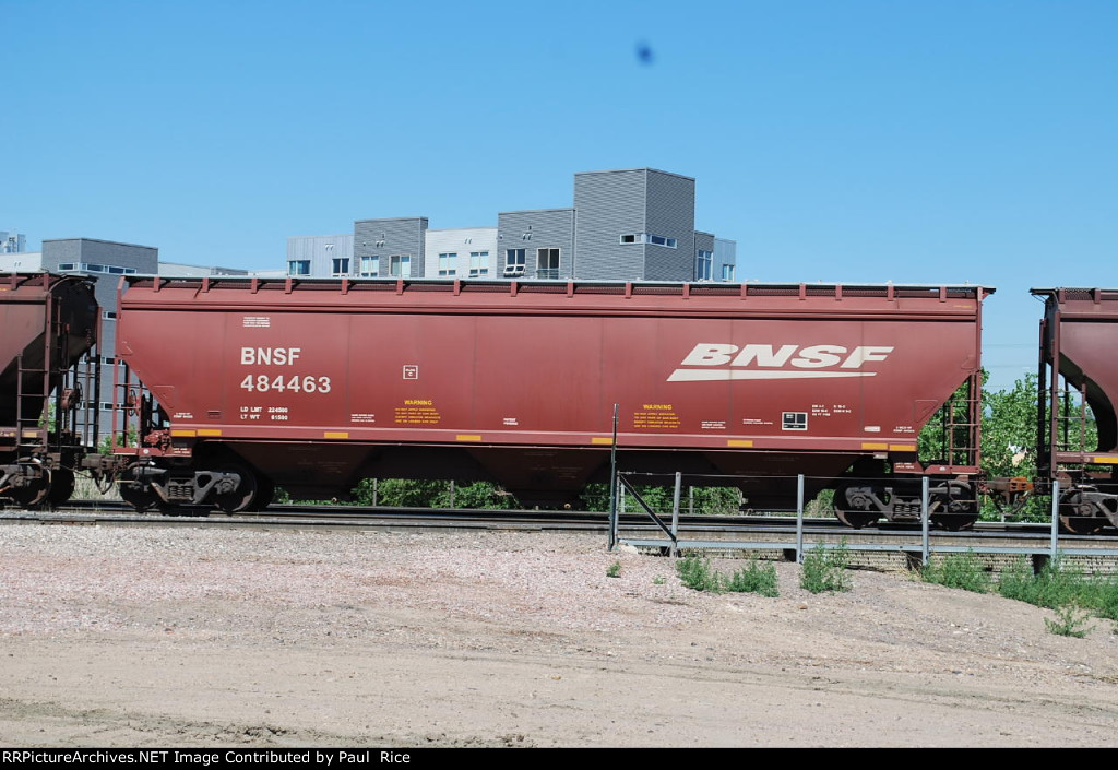 BNSF 484463