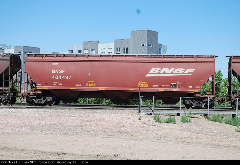 BNSF 484497