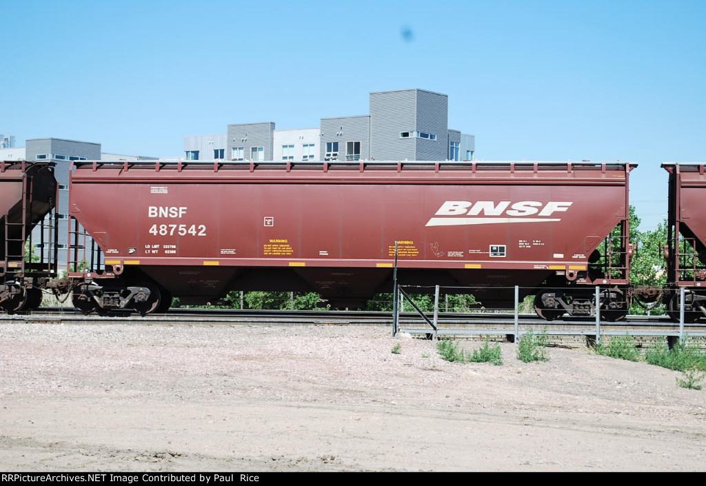 BNSF 487542