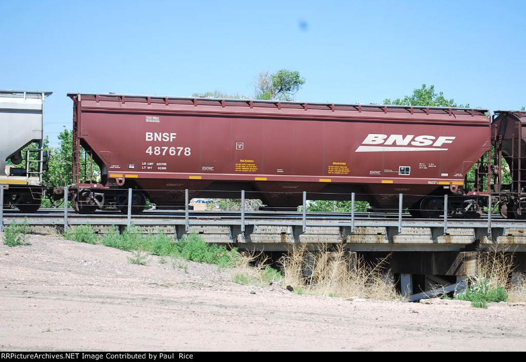 BNSF 487678
