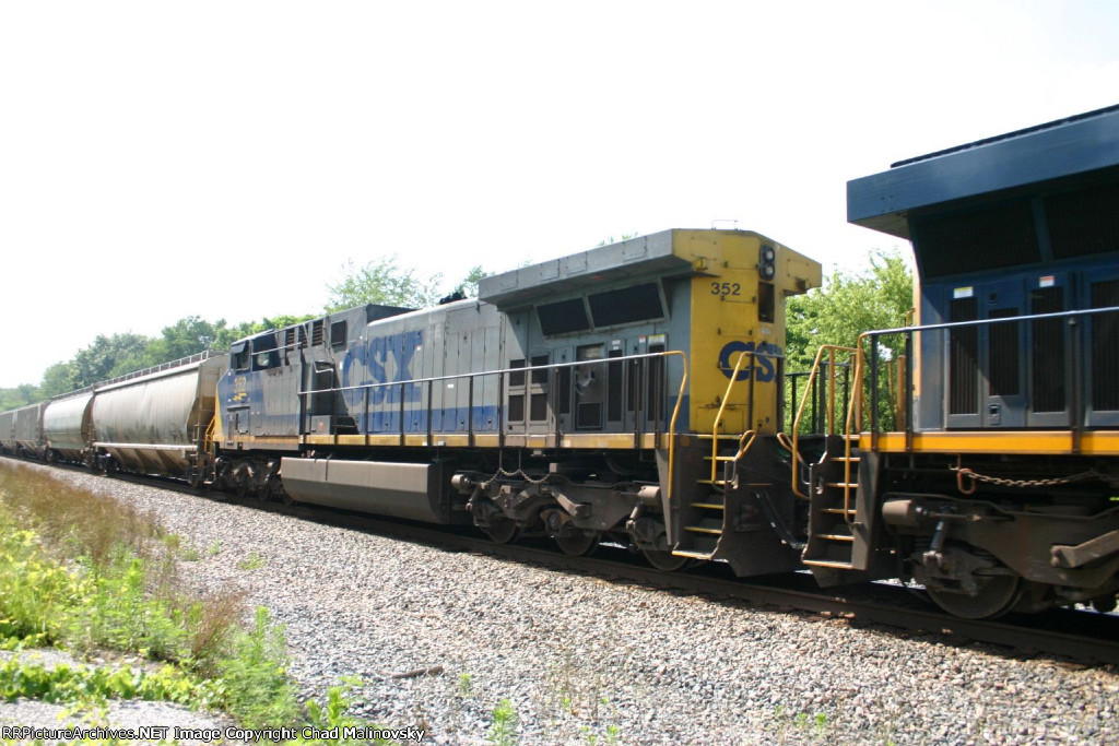 CSX 352