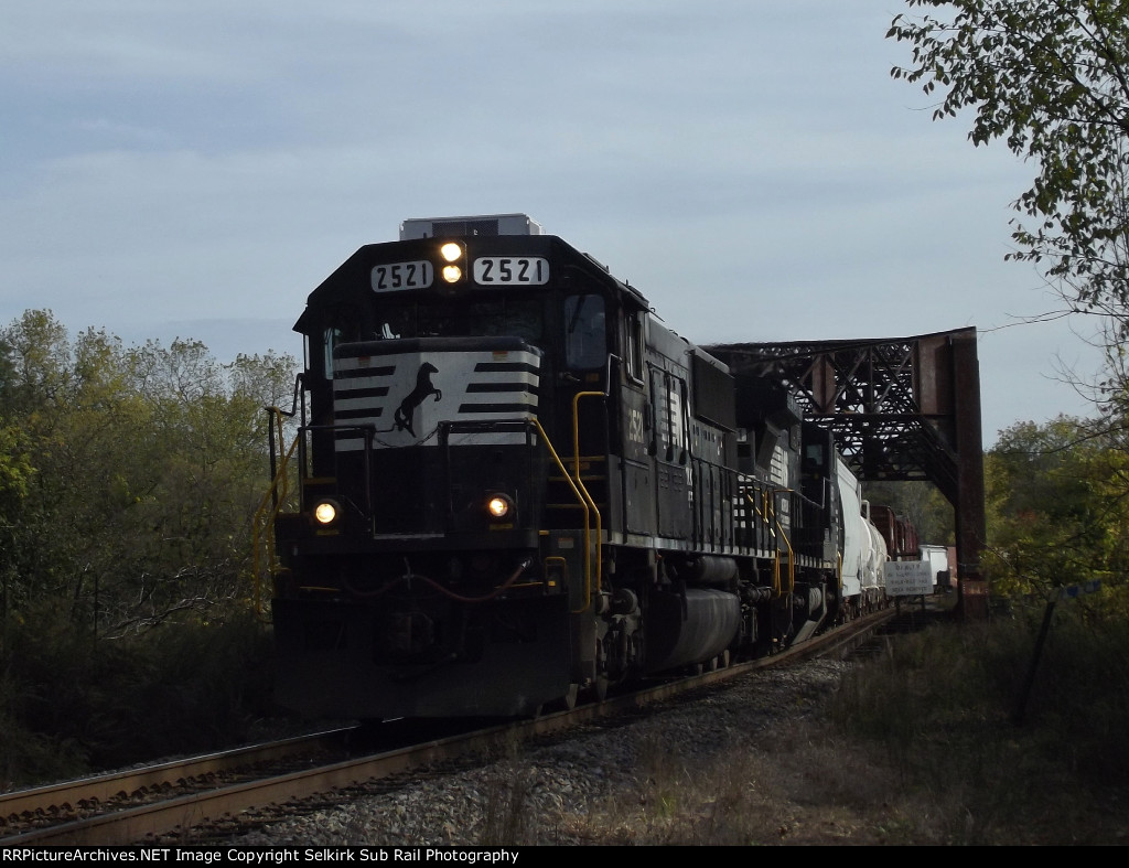 NS SD70 on the Point of 931