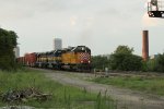 CITX 2785 leads two ICE SD40-2s on CP 276 eastbound