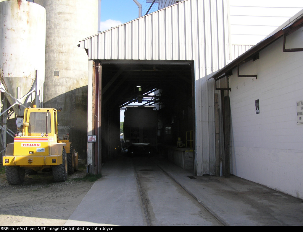 Blue Seal Feeds; Bow, NH
