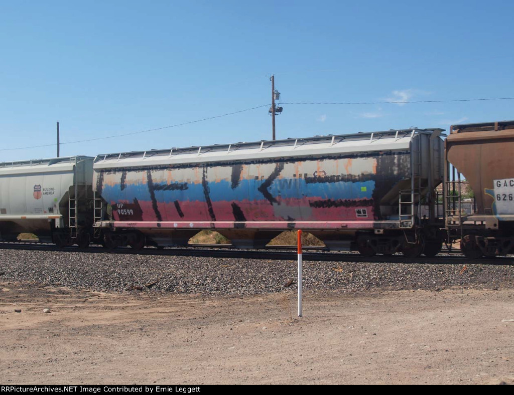 UP 90599 in a WB grain train at 10:09am