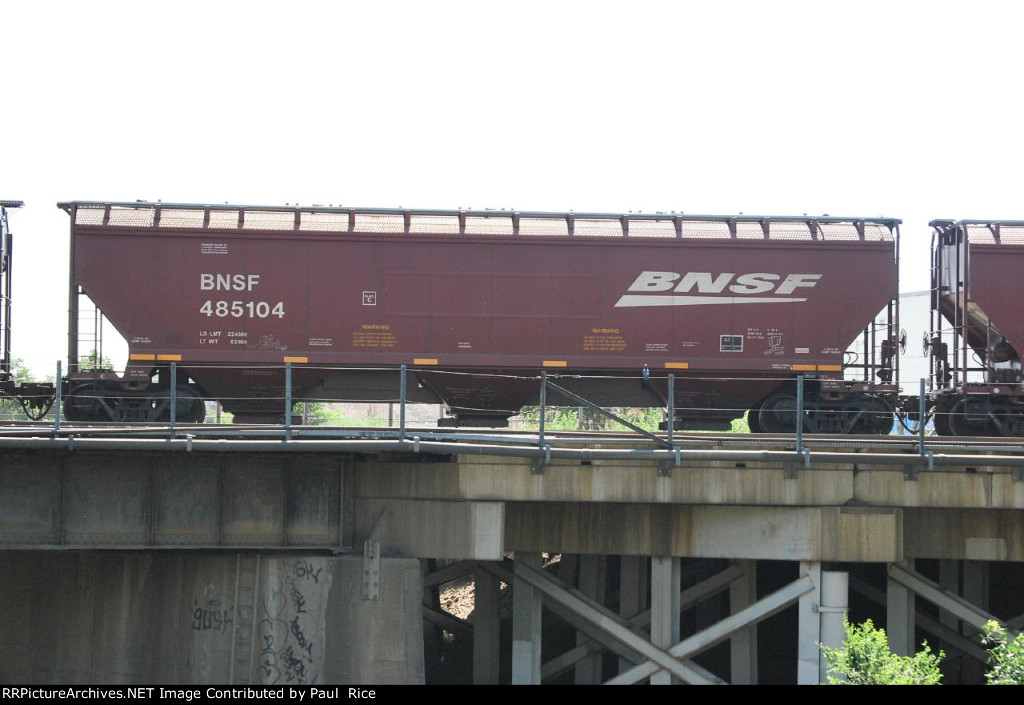 BNSF 485104