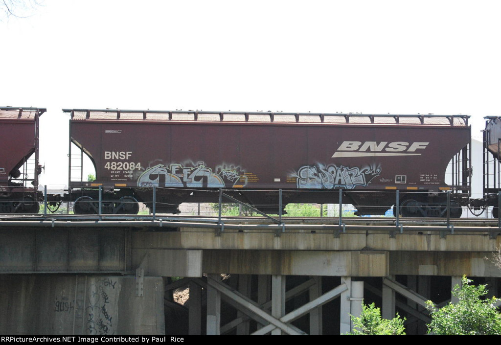 BNSF 482084