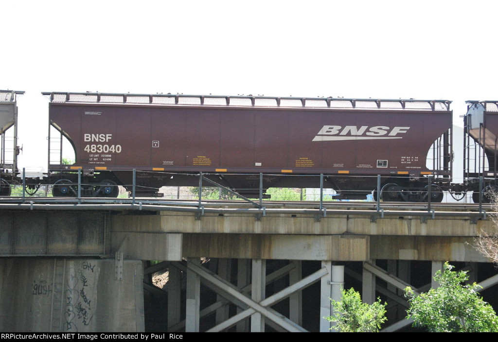 BNSF 483040