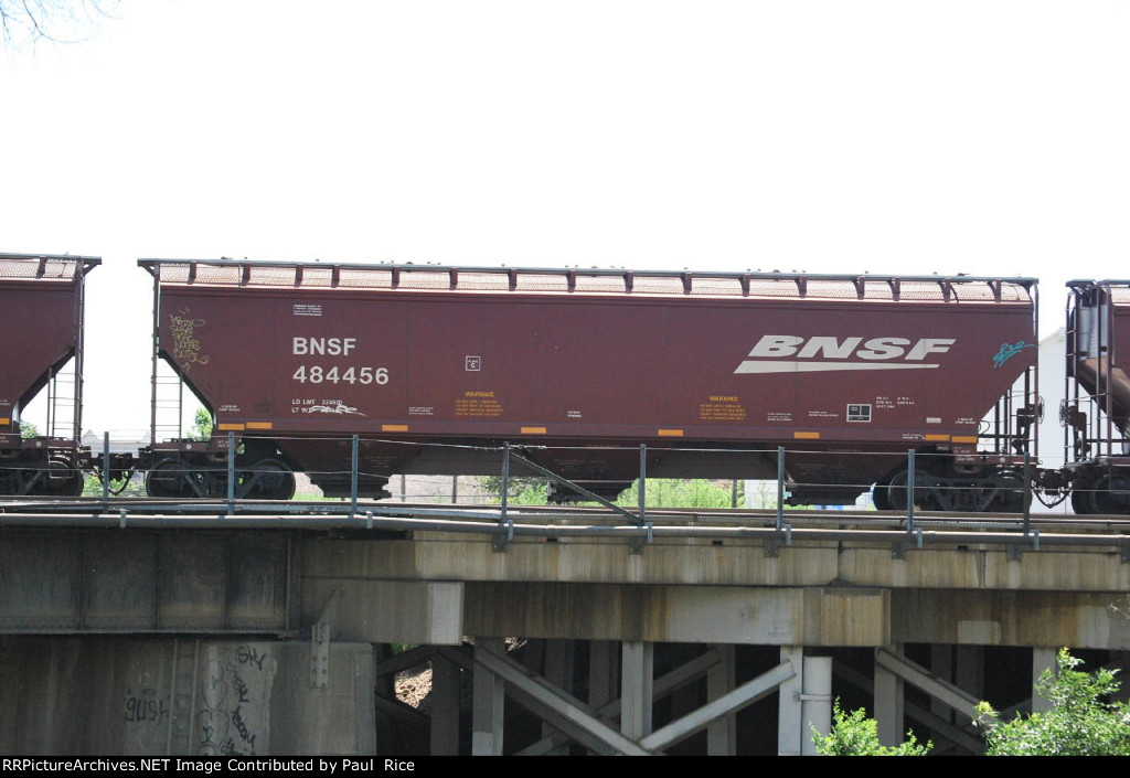 BNSF 484456