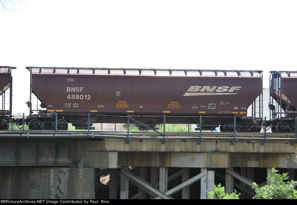 BNSF 488012