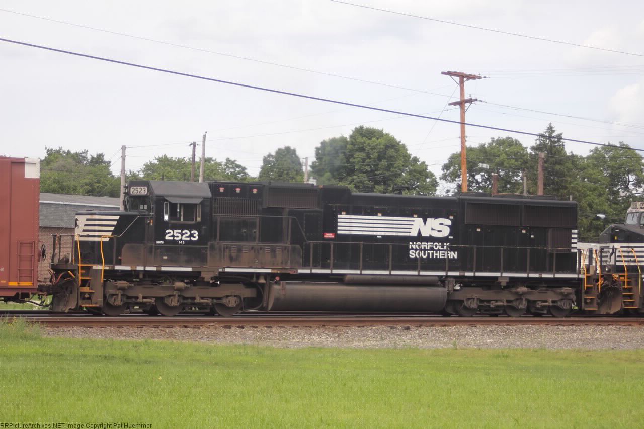 NS 2523