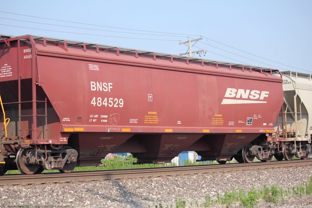 BNSF 484529