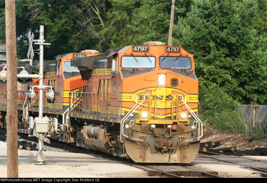 BNSF 4797 Grain Train
