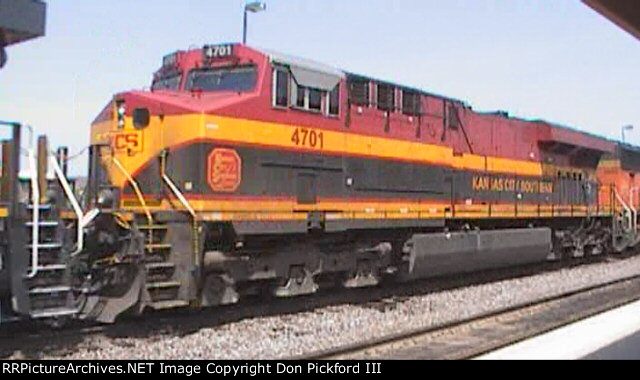 BNSF 6716 In Aurora