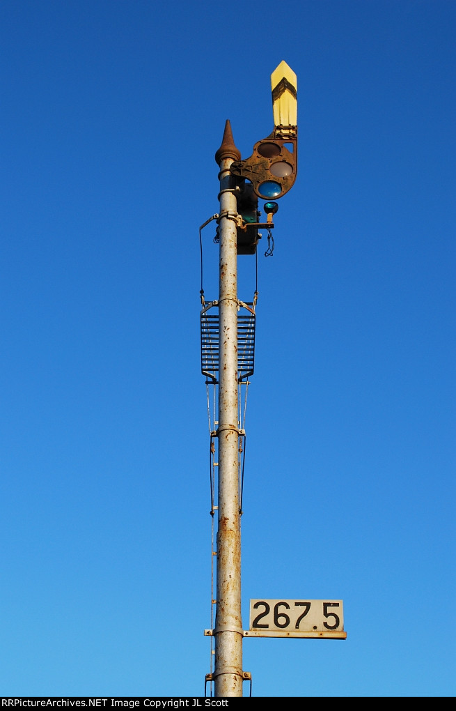 Signal 267.5 - CSX Hoosier Subdivision