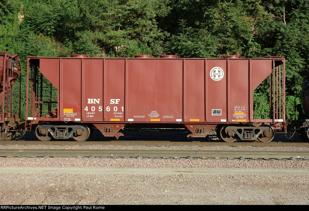 BNSF 405601, at the BNSF Gibson Yard