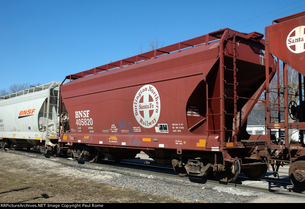 BNSF 405820, on the Illinois RailNet
